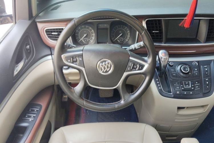 Used Buick GL8 2017 25S Prestige Version China V Standard Steering Wheel