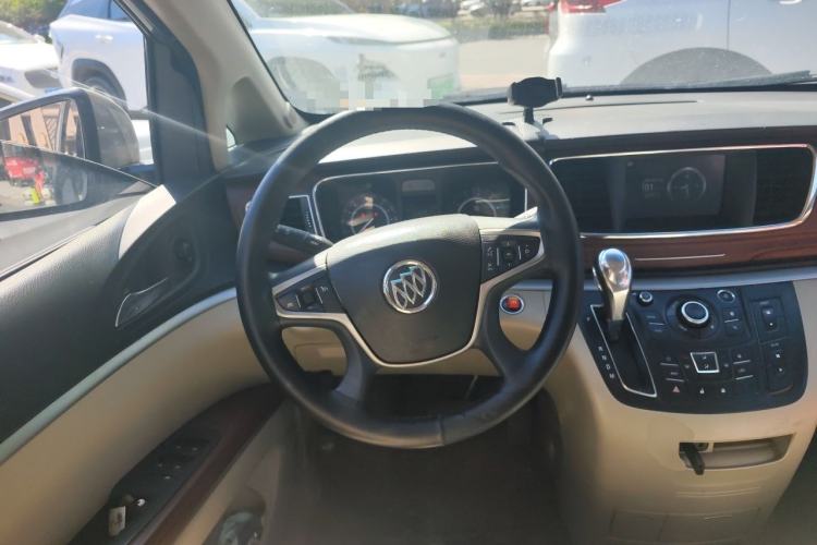 Used Buick GL8 2017 25S Comfort Version China V Standard Steering Wheel