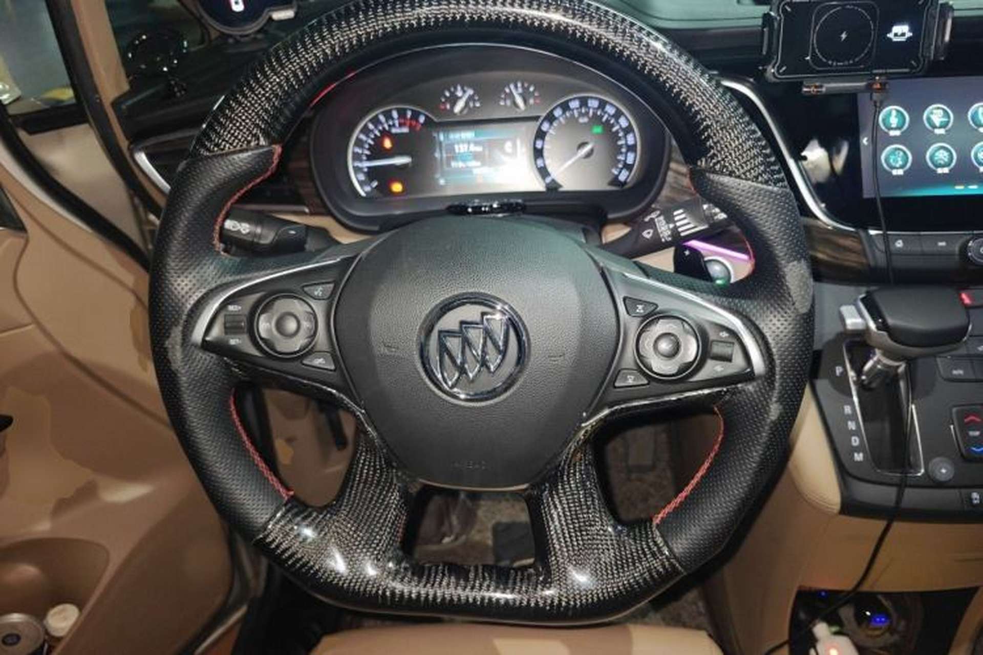 Used Buick GL8 2017 ES 28T Premium Version China V Standard Steering Wheel