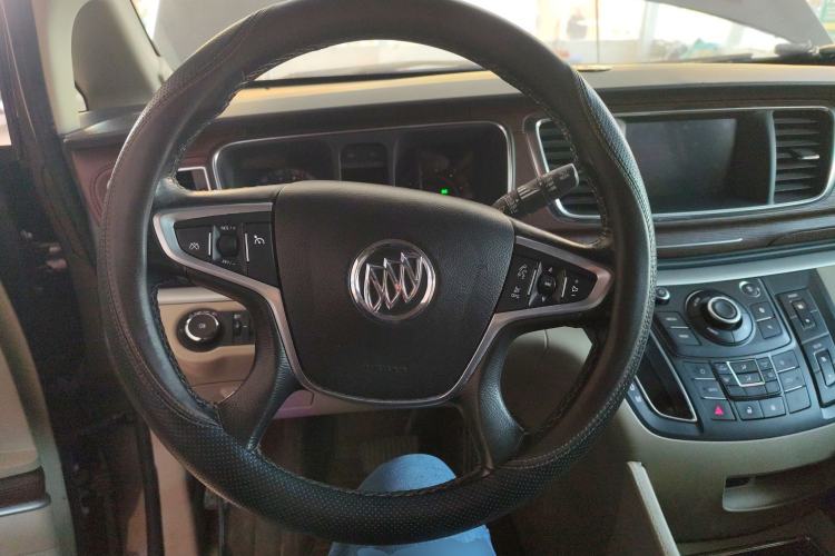 Used Buick GL8 2017 25S Luxury Version China V Standard Steering Wheel