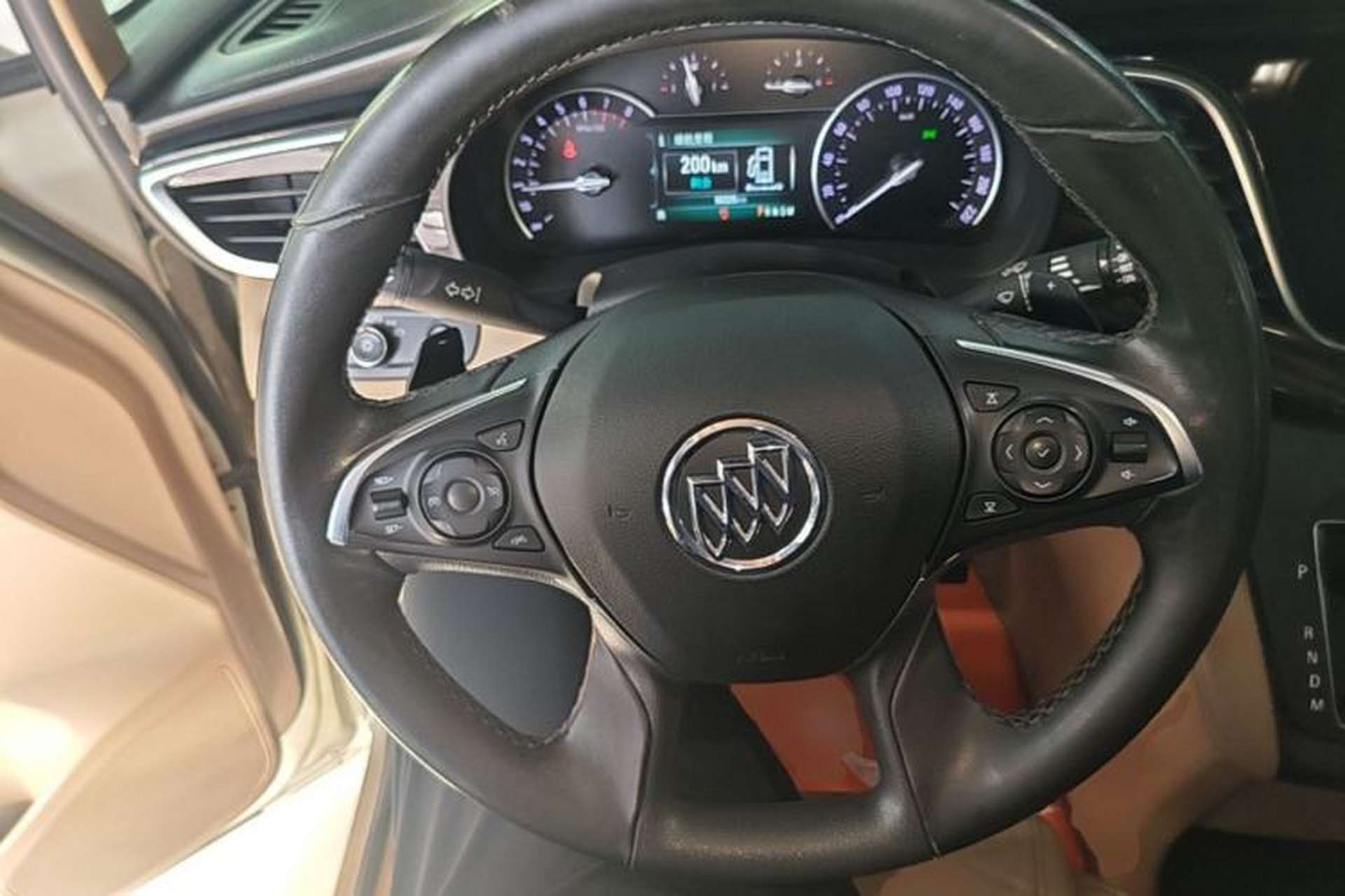 Used Buick GL8 2017 ES 28T Premium Version China V Standard Steering Wheel