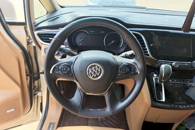 Used Buick GL8 2017 ES 28T Flagship Model China V Standard Steering Wheel