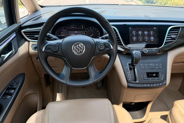 Used Buick GL8 2017 ES 28T Premium Version China V Standard Steering Wheel