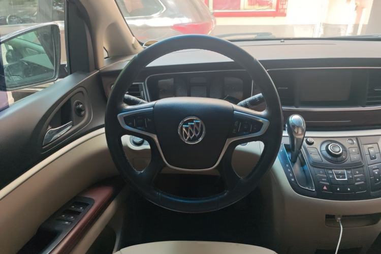 Used Buick GL8 2017 25S Comfort Version China V Standard Steering Wheel