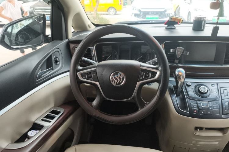 Used Buick GL8 2017 25S Prestige Version China V Standard Steering Wheel