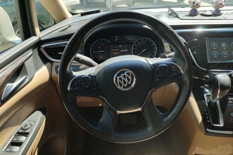 Used Buick GL8 2017 ES 28T Flagship Model China V Standard Steering Wheel