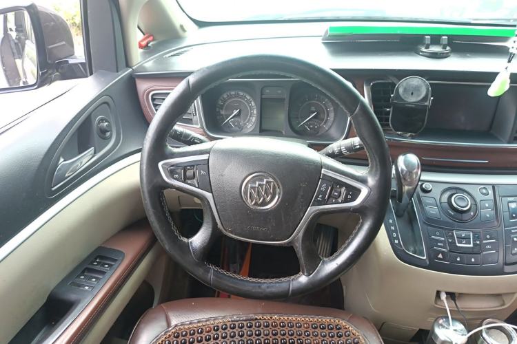 Used Buick GL8 2017 25S Luxury Version China V Standard Steering Wheel