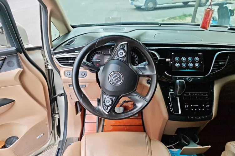 Used Buick GL8 2017 ES 28T Flagship Model China V Standard Steering Wheel