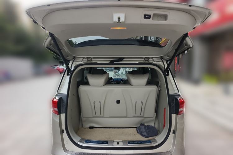Used Buick GL8 2017 ES 28T Comfort Model China V Standard Trunk