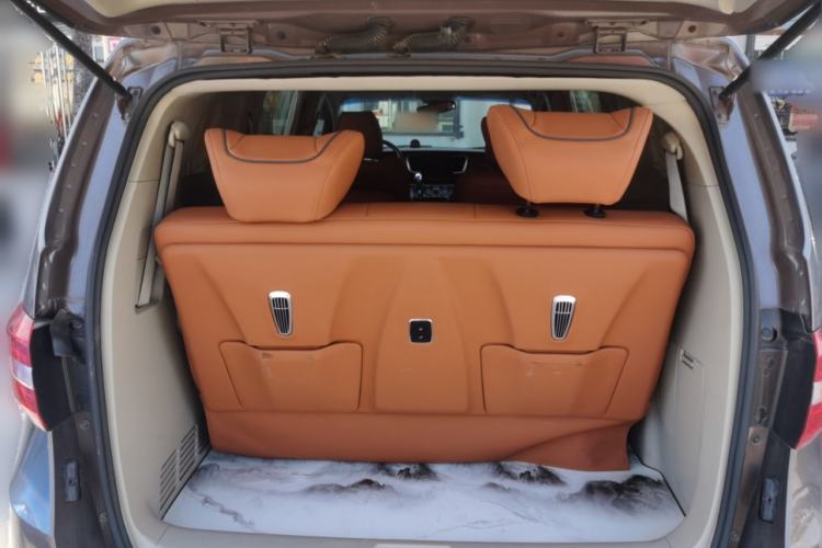 Used Buick GL8 2017 25S Luxury Version China V Standard Trunk