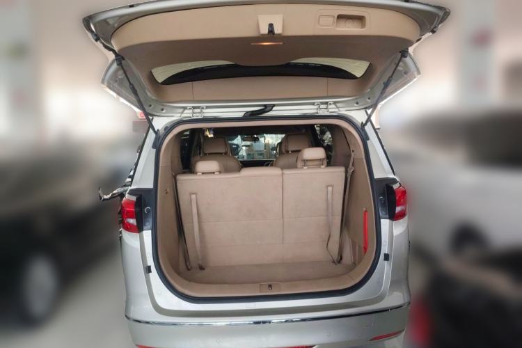 Used Buick GL8 2017 ES 28T Premium Version China V Standard Trunk