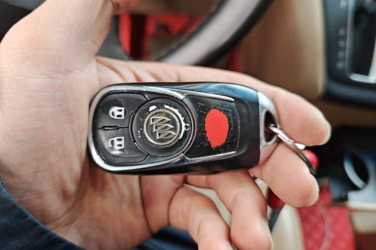 Used Buick GL8 2017 ES 28T Premium Version China V Standard Vehicle Key
