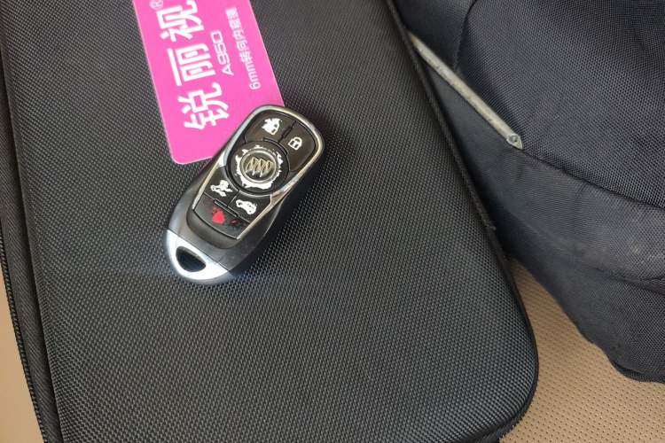 Used Buick GL8 2017 ES 28T Flagship Model China V Standard Vehicle Key