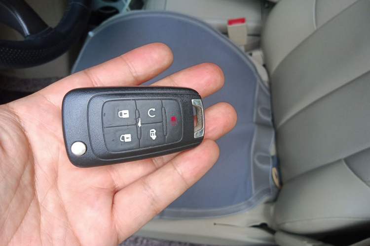 Used Buick GL8 2017 25S Luxury Version China V Standard Vehicle Key