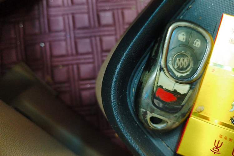 Used Buick GL8 2017 ES 28T Flagship Model China V Standard Vehicle Key