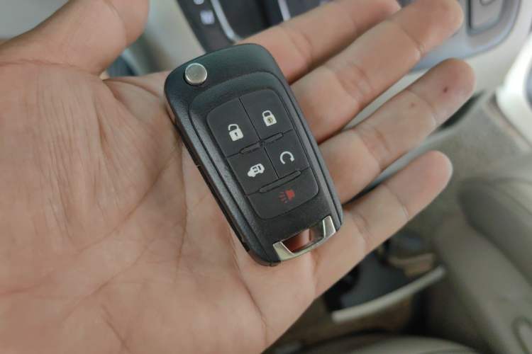 Used Buick GL8 2017 25S Prestige Version China V Standard Vehicle Key