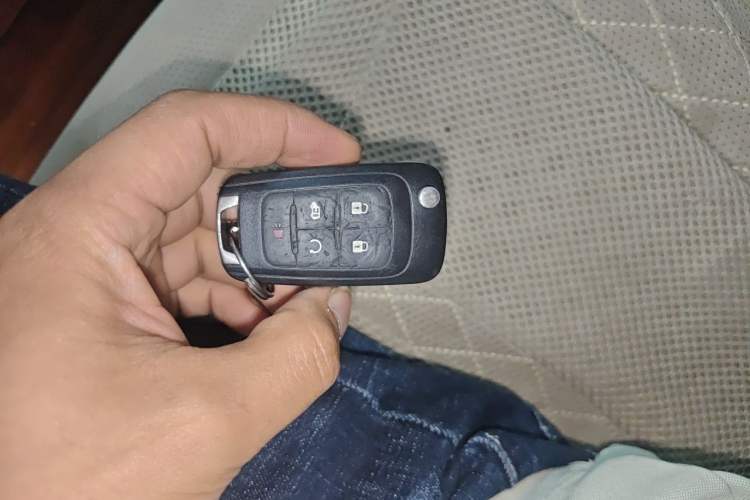 Used Buick GL8 2017 25S Luxury Version China V Standard Vehicle Key