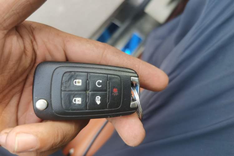Used Buick GL8 2017 25S Luxury Version China V Standard Vehicle Key