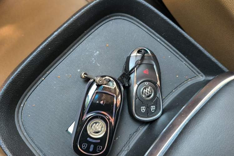 Used Buick GL8 2017 ES 28T Premium Version China V Standard Vehicle Key