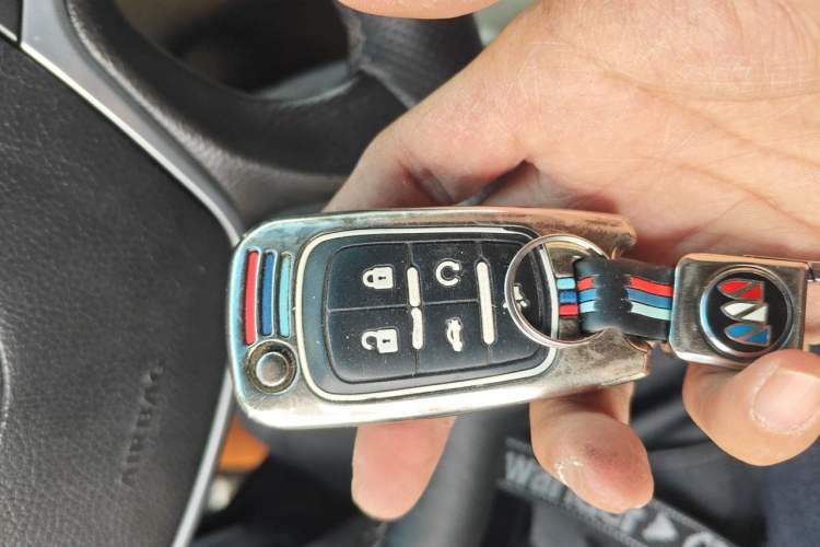 Used Buick GL8 2017 25S Luxury Version China V Standard Vehicle Key