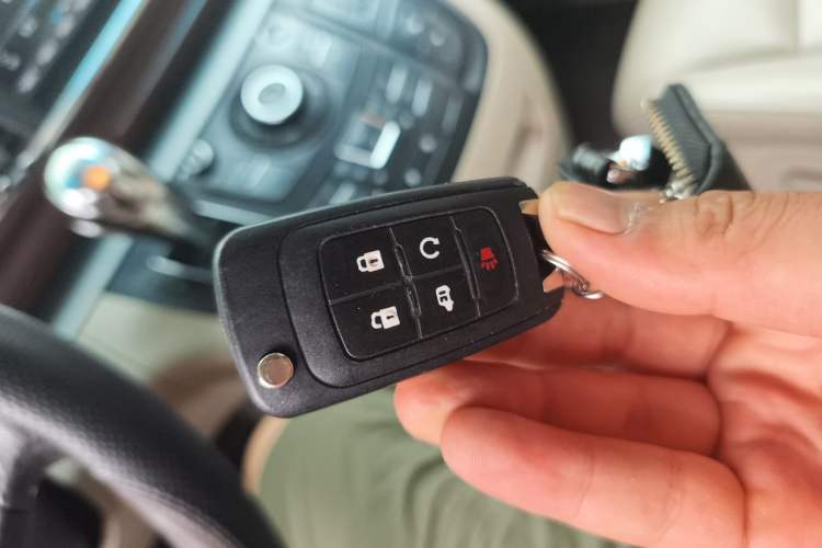 Used Buick GL8 2017 25S Prestige Version China V Standard Vehicle Key