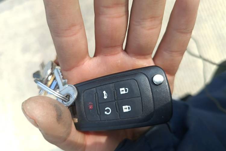 Used Buick GL8 2017 25S Luxury Version China V Standard Vehicle Key