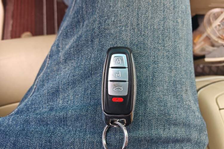 Used Buick GL8 2017 25S Luxury Version China V Standard Vehicle Key