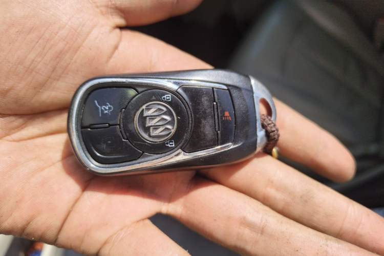 Used Buick GL8 2017 25S Luxury Version China V Standard Vehicle Key