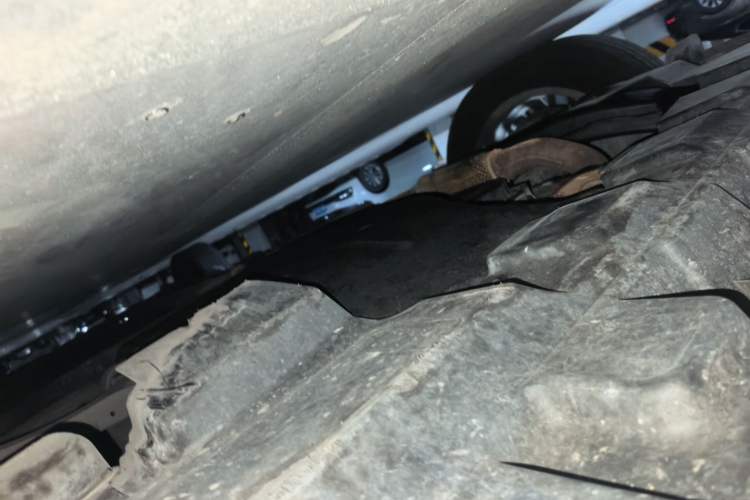 Used Buick GL8 2017 25S Comfort Version China V Standard Chassis Front Left