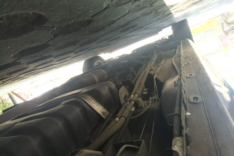 Used Buick GL8 2017 25S Prestige Version China V Standard Chassis Rear Left