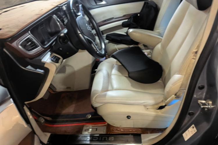 Used Buick GL8 2017 25S Comfort Version China V Standard Driver Seat