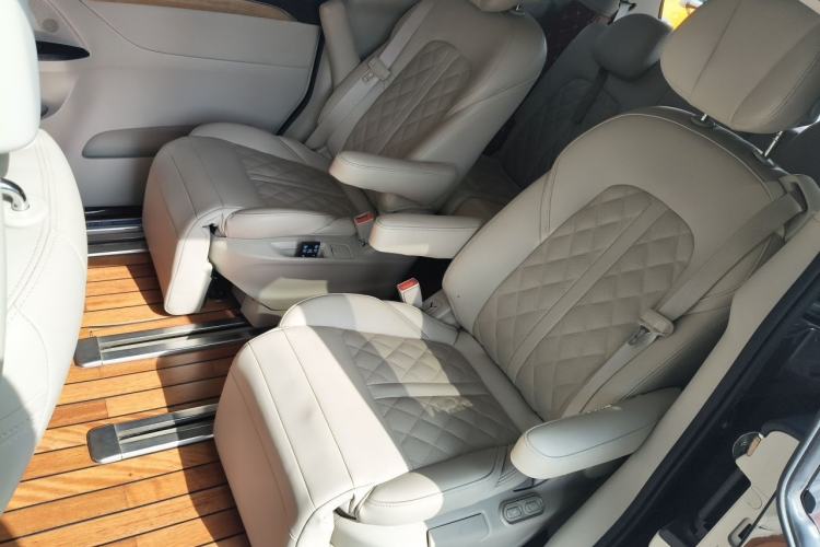Used Buick GL8 2017 ES 28T Comfort Model China V Standard Left Rear Seat