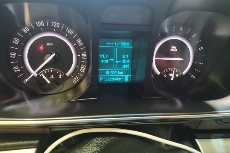 Used Buick GL8 2017 25S Prestige Version China V Standard Odometer Close Up