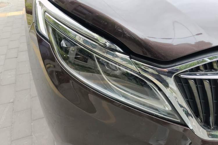 Used Buick GL8 2017 ES 28T Luxury Model China V Standard Right Front Headlight