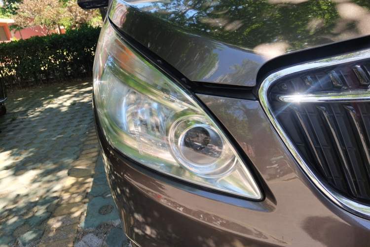 Used Buick GL8 2017 25S Prestige Version China V Standard Right Front Headlight