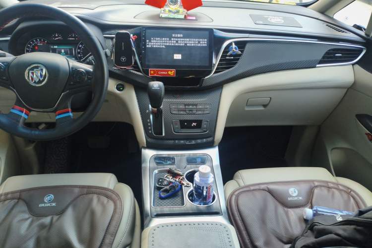 Used Buick GL8 2017 ES 28T Comfort Model China V Standard Audio And AC Panel