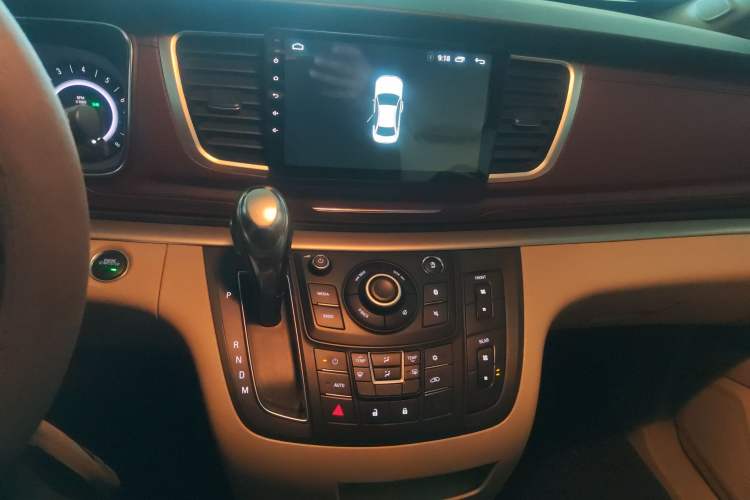 Used Buick GL8 2017 25S Comfort Version China V Standard Audio And AC Panel