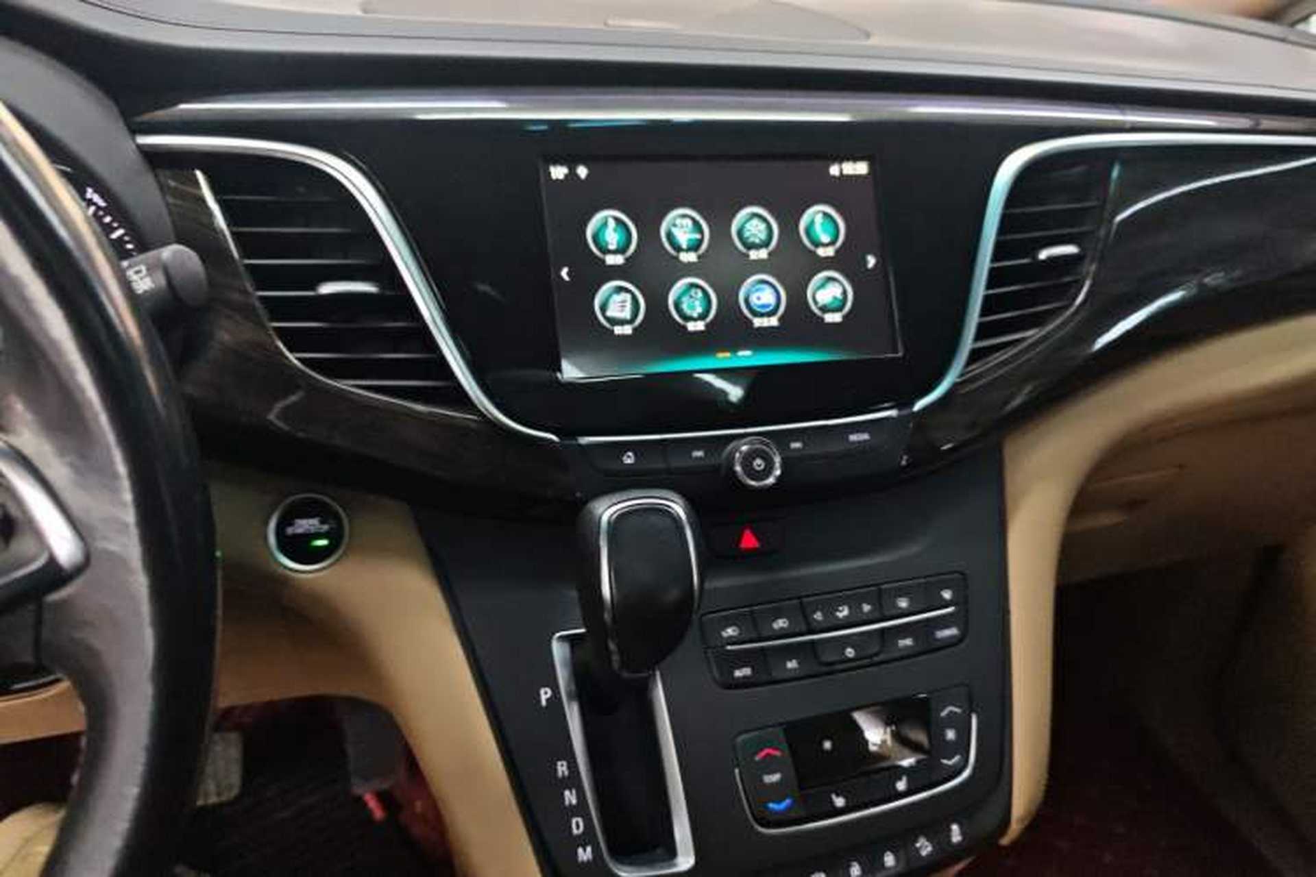 Used Buick GL8 2017 ES 28T Premium Version China V Standard Audio And AC Panel