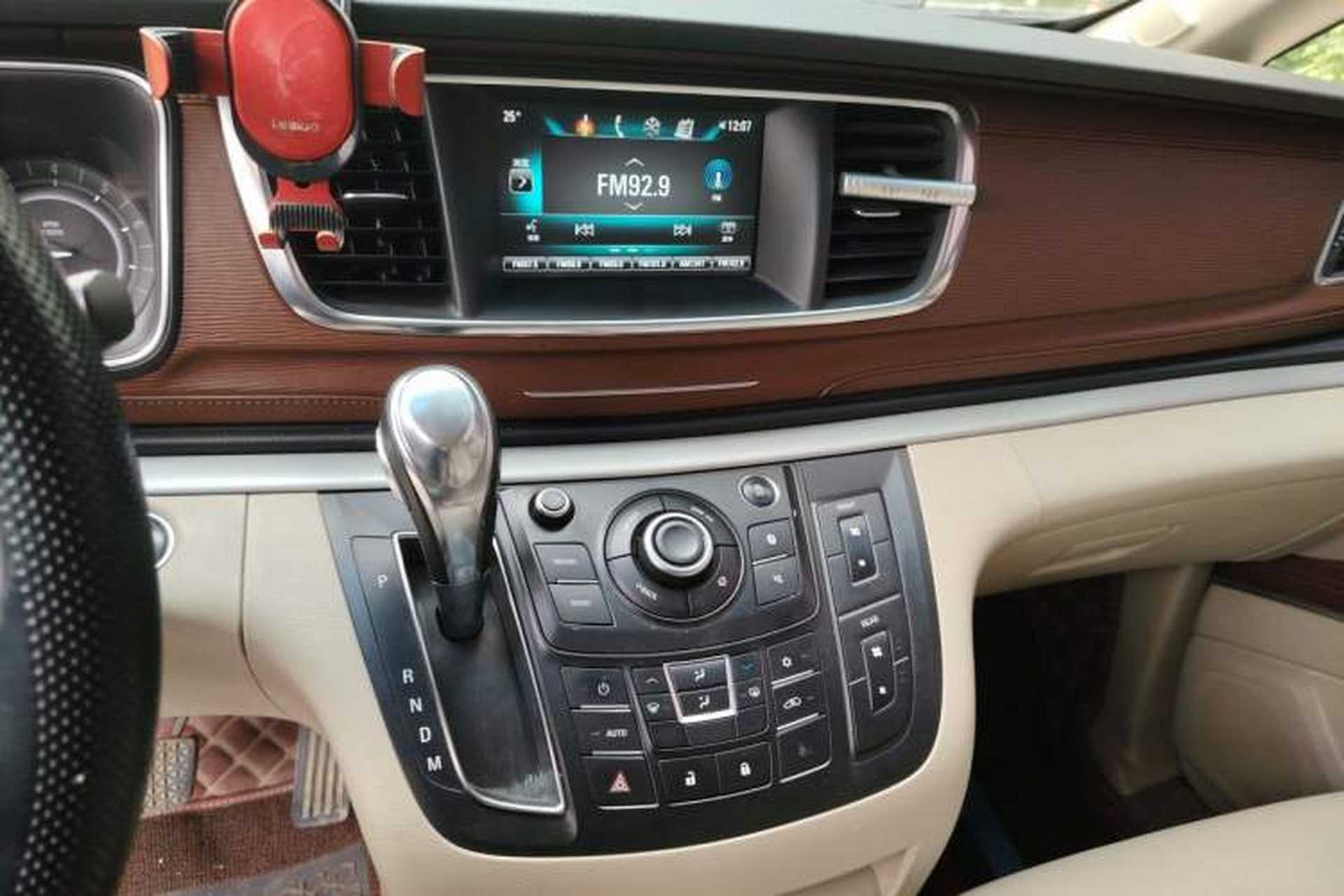 Used Buick GL8 2017 25S Luxury Version China V Standard Audio And AC Panel