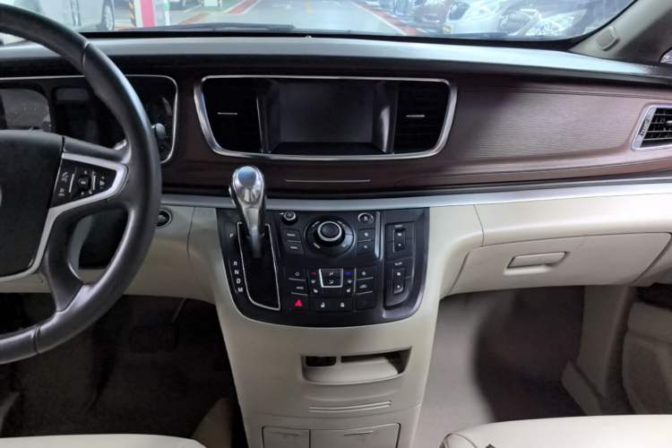 Used Buick GL8 2017 25S Prestige Version China V Standard Audio And AC Panel