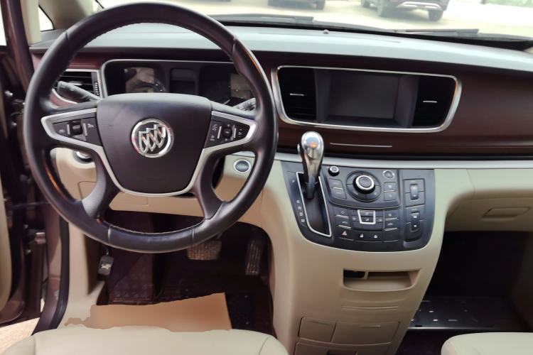 Used Buick GL8 2017 25S Luxury Version China V Standard Center Console