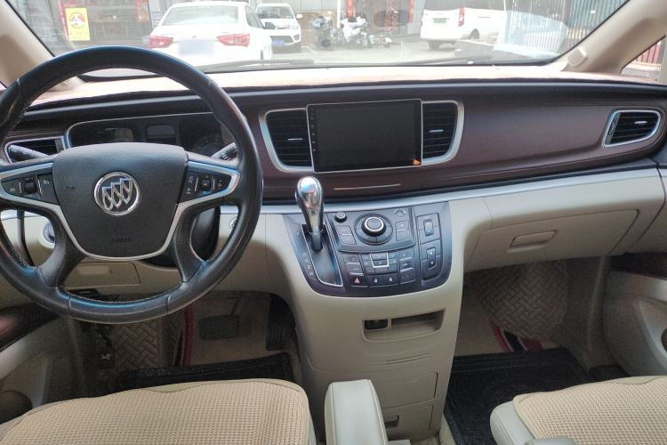 Used Buick GL8 2017 25S Luxury Version China V Standard Center Console