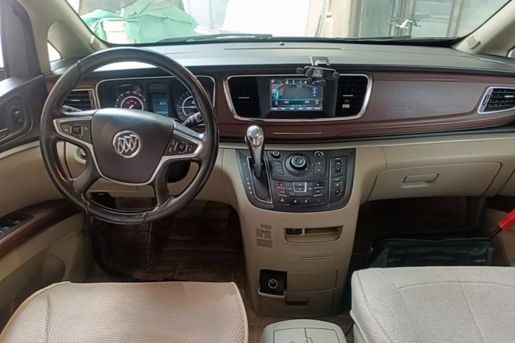 Used Buick GL8 2017 25S Luxury Version China V Standard Center Console
