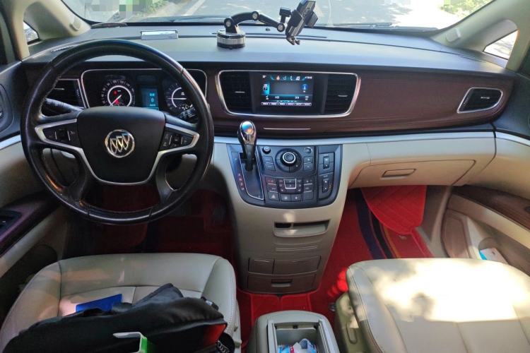 Used Buick GL8 2017 25S Prestige Version China V Standard Center Console