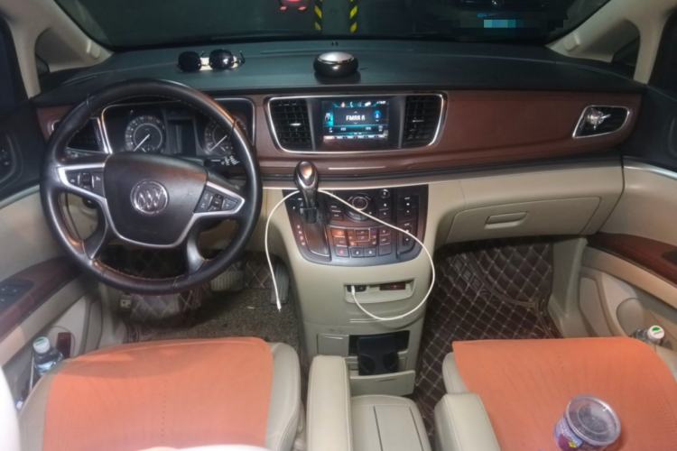 Used Buick GL8 2017 25S Prestige Version China V Standard Center Console