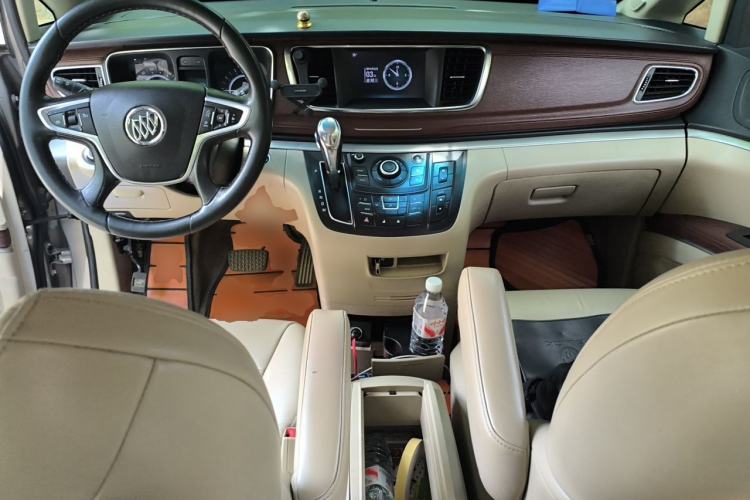 Used Buick GL8 2017 25S Luxury Version China V Standard Center Console
