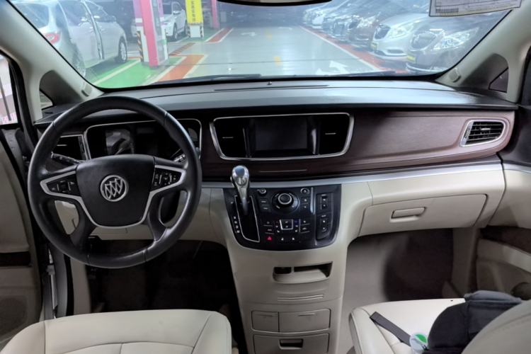 Used Buick GL8 2017 25S Prestige Version China V Standard Center Console