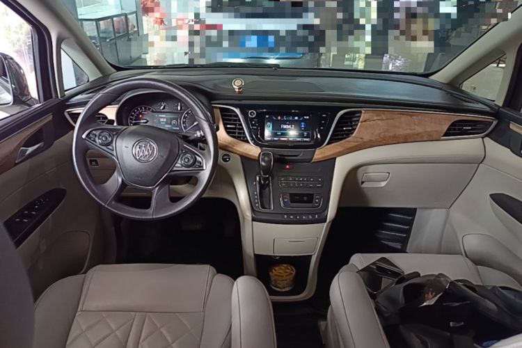 Used Buick GL8 2017 ES 28T Comfort Model China V Standard Center Console