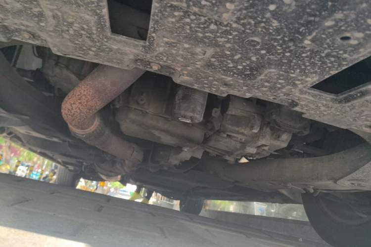 Used Buick GL8 2017 ES 28T Flagship Model China V Standard Chassis Front