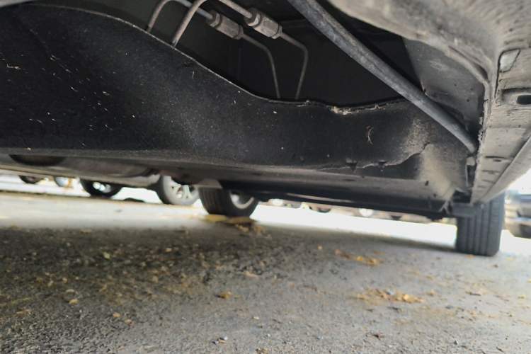 Used Buick GL8 2017 25S Luxury Version China V Standard Chassis Front Left